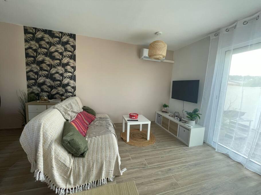 Appartement 53 M² - Pignans Au Coeur Du Var Esterno foto